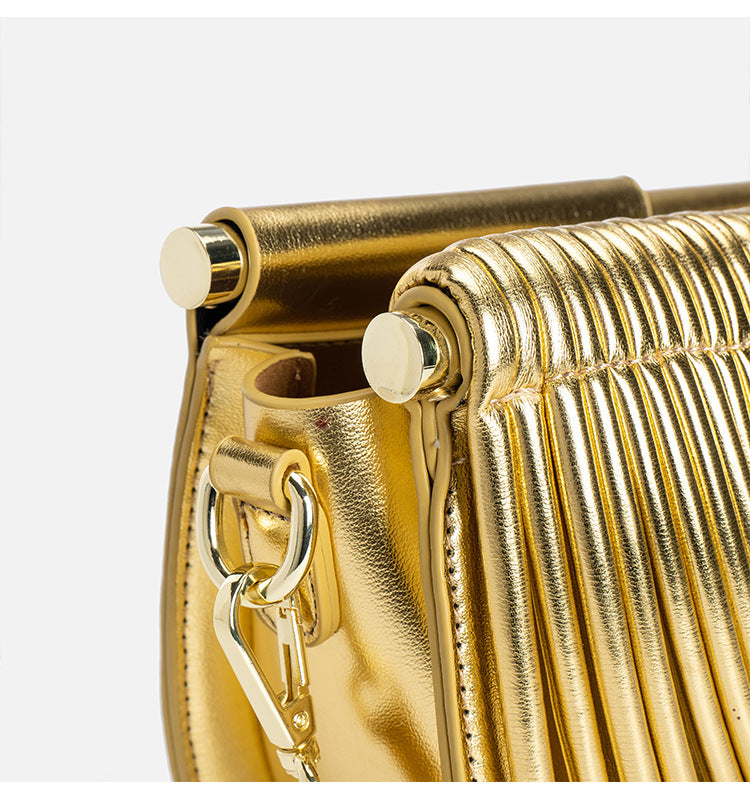 Sac à main doré structuré demi-lune — Soleil de Nuit | La Touche